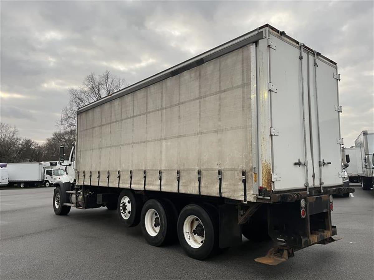 2016 Freightliner/Mercedes 108SD 655358