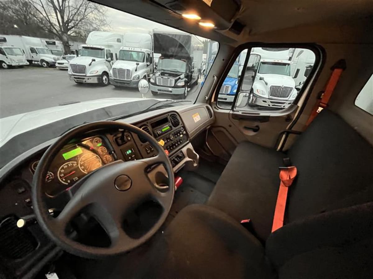 2016 Freightliner/Mercedes 108SD 655358