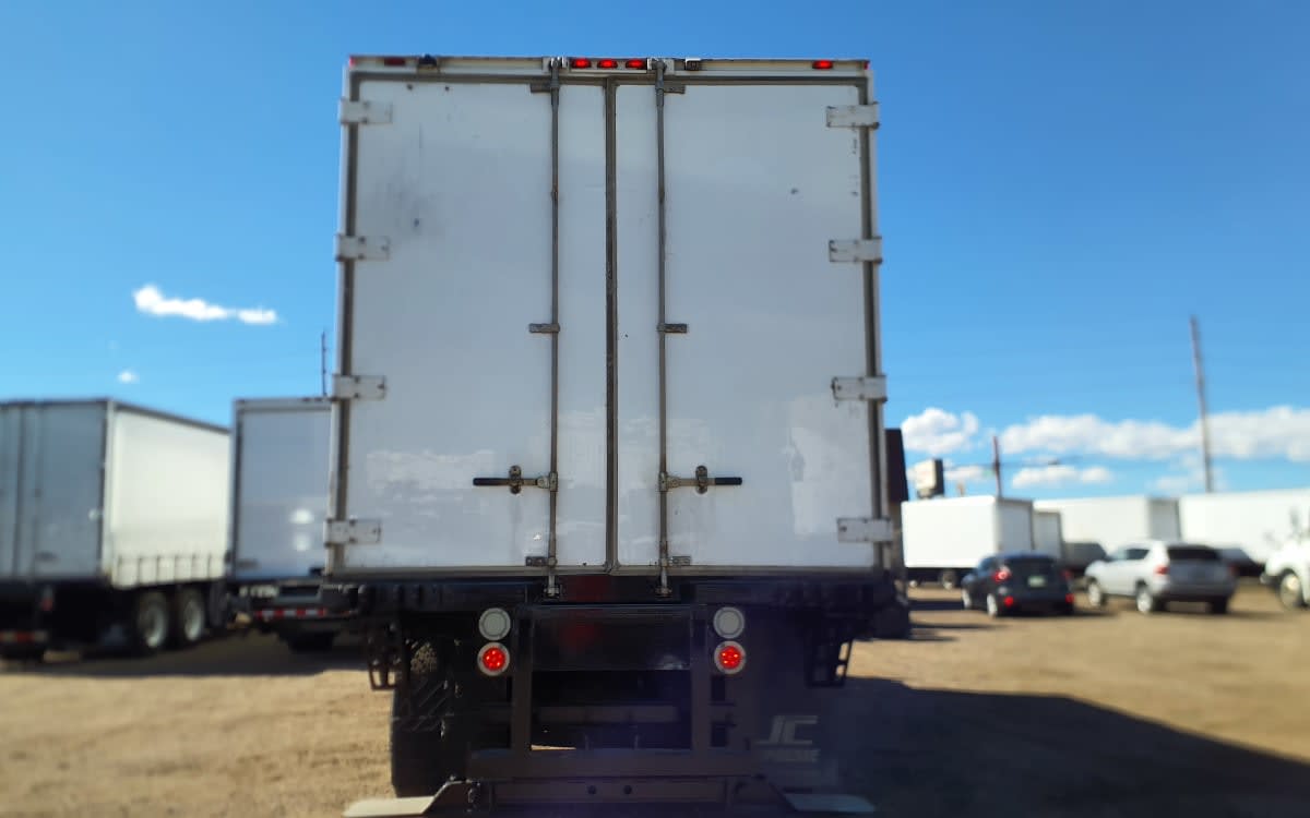 2016 Freightliner 108SD - image 5