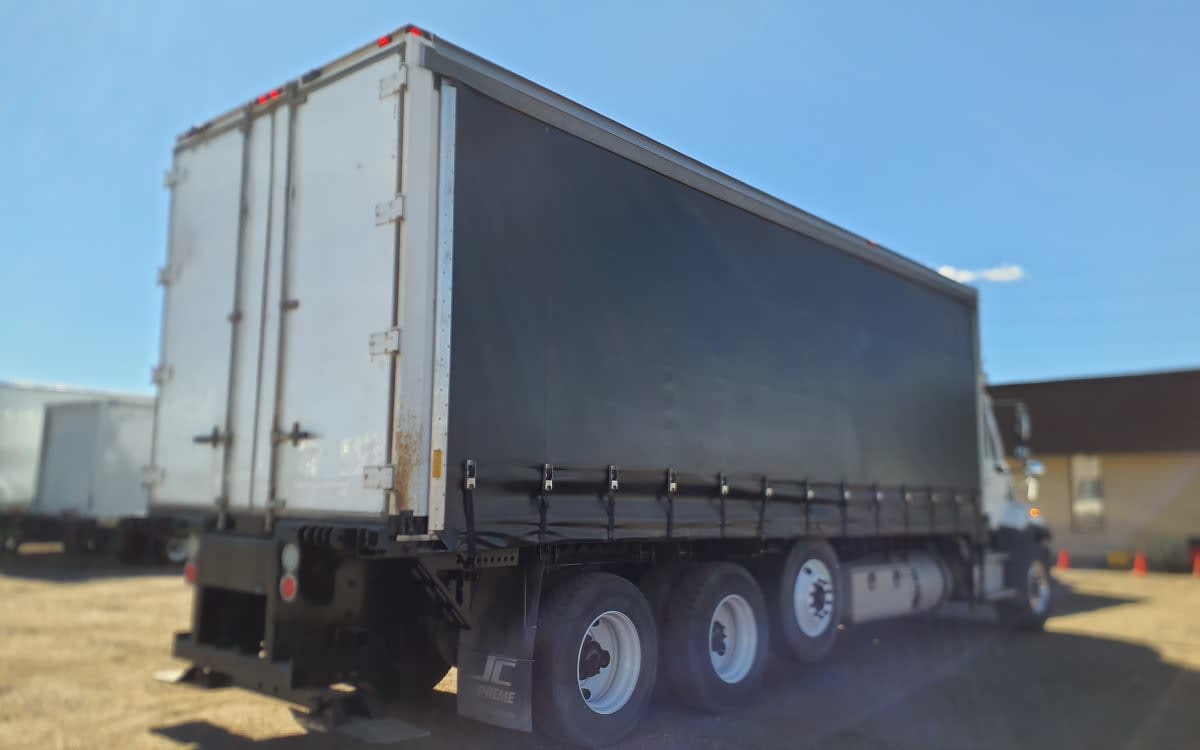 2016 Freightliner 108SD - image 4