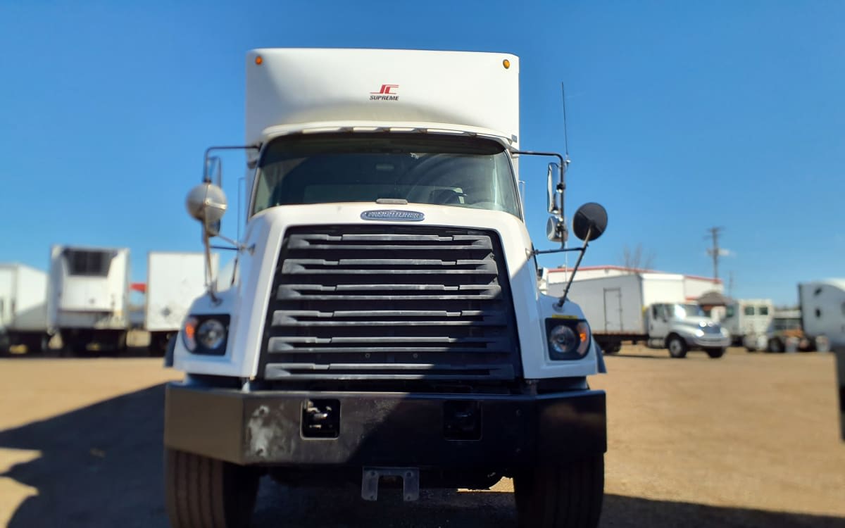 2016 Freightliner 108SD - image 2