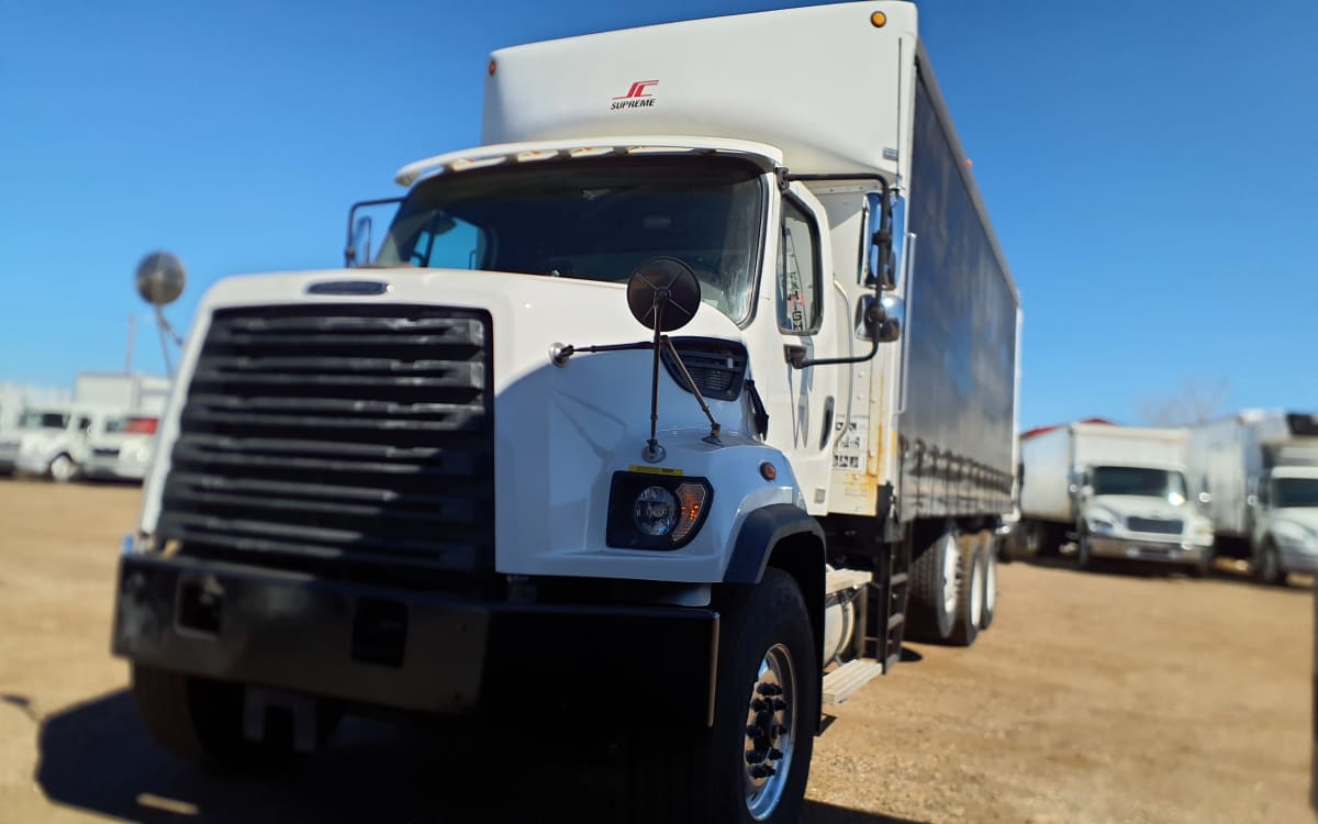 2016 Freightliner 108SD - image 1