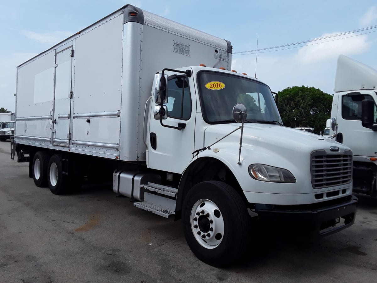 2016 Freightliner/Mercedes M2 106 655536