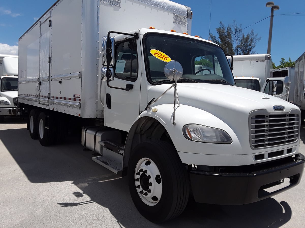 2016 Freightliner/Mercedes M2 106 655538