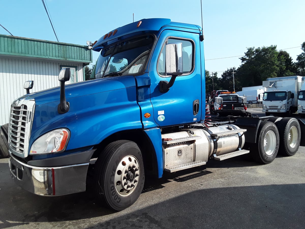 2016 Freightliner/Mercedes CASCADIA 125 655551