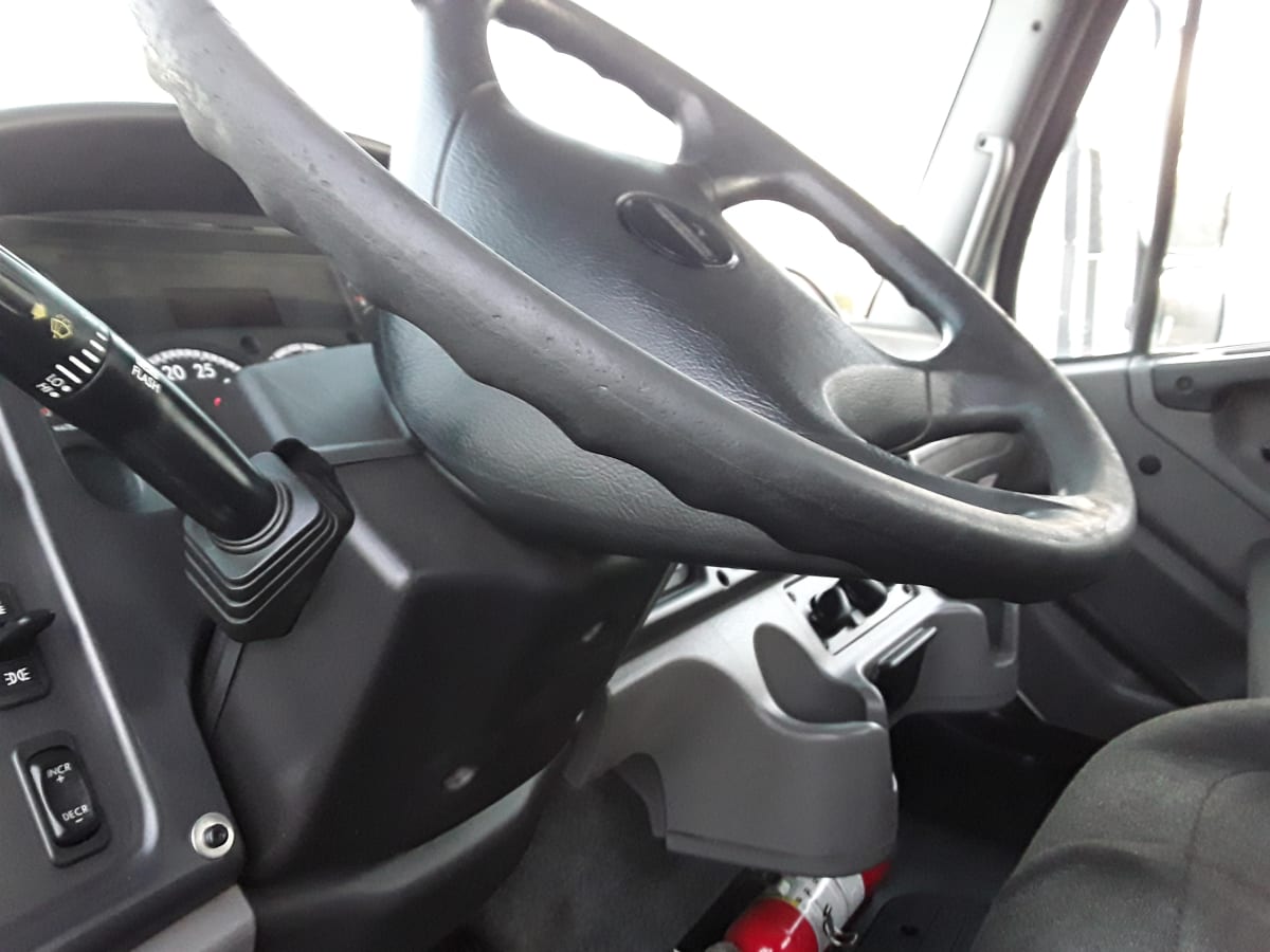 2016 Freightliner/Mercedes 108SD 655570