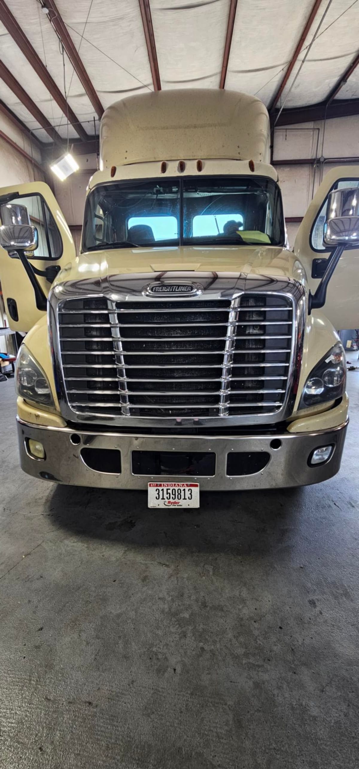 2016 Freightliner/Mercedes CASCADIA 125 655657