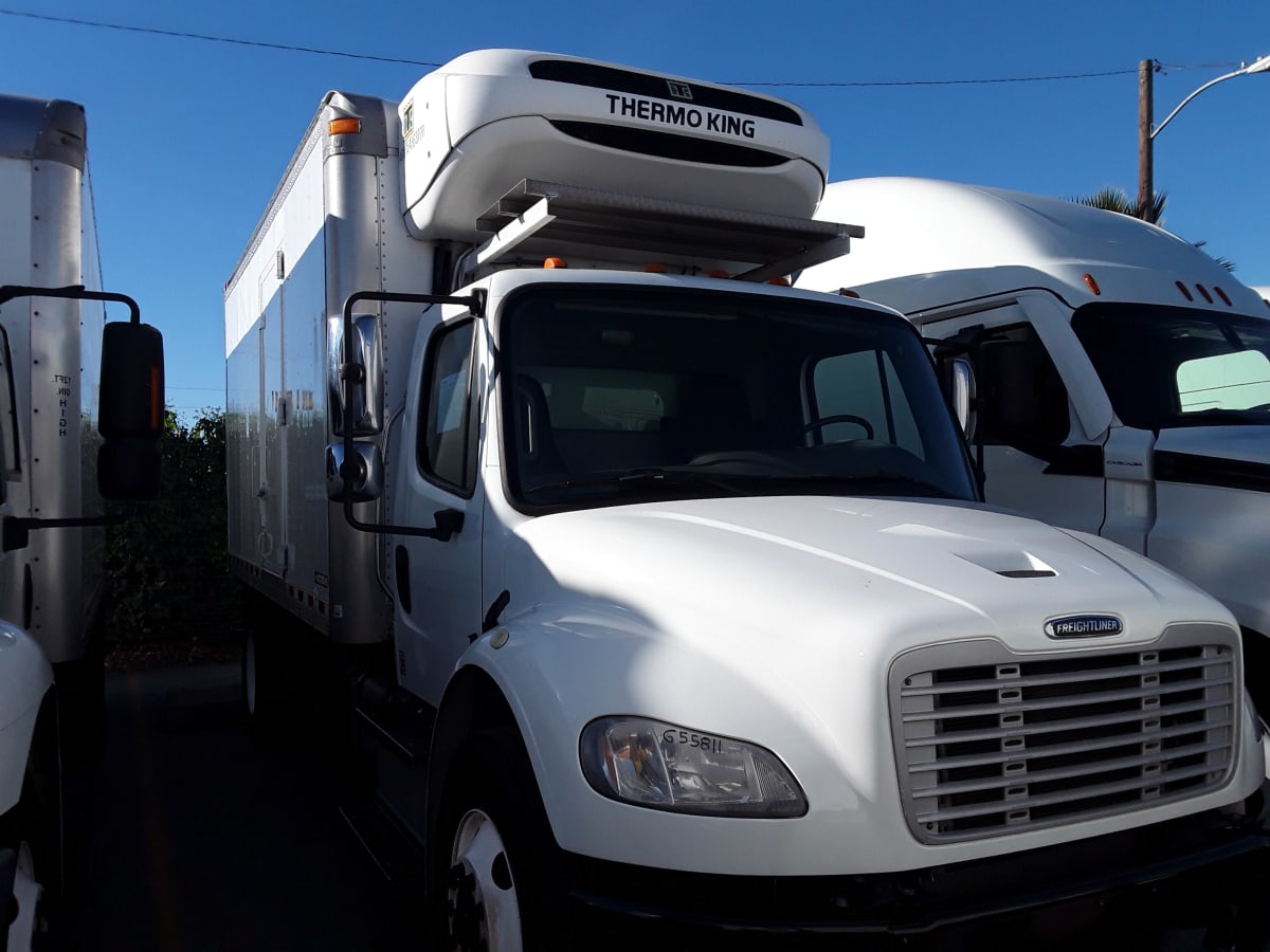 2016 Freightliner/Mercedes M2 106 655811