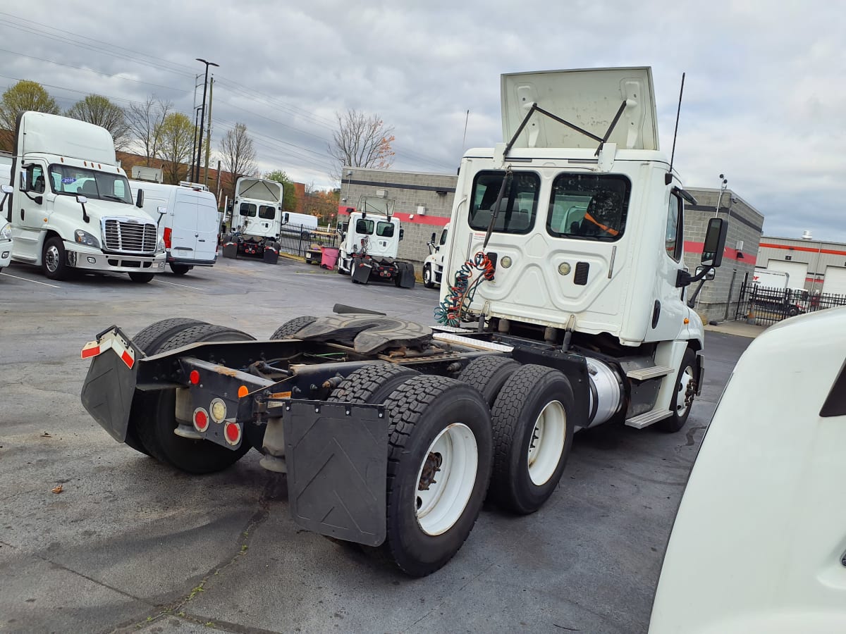 2016 Freightliner/Mercedes CASCADIA 125 655853