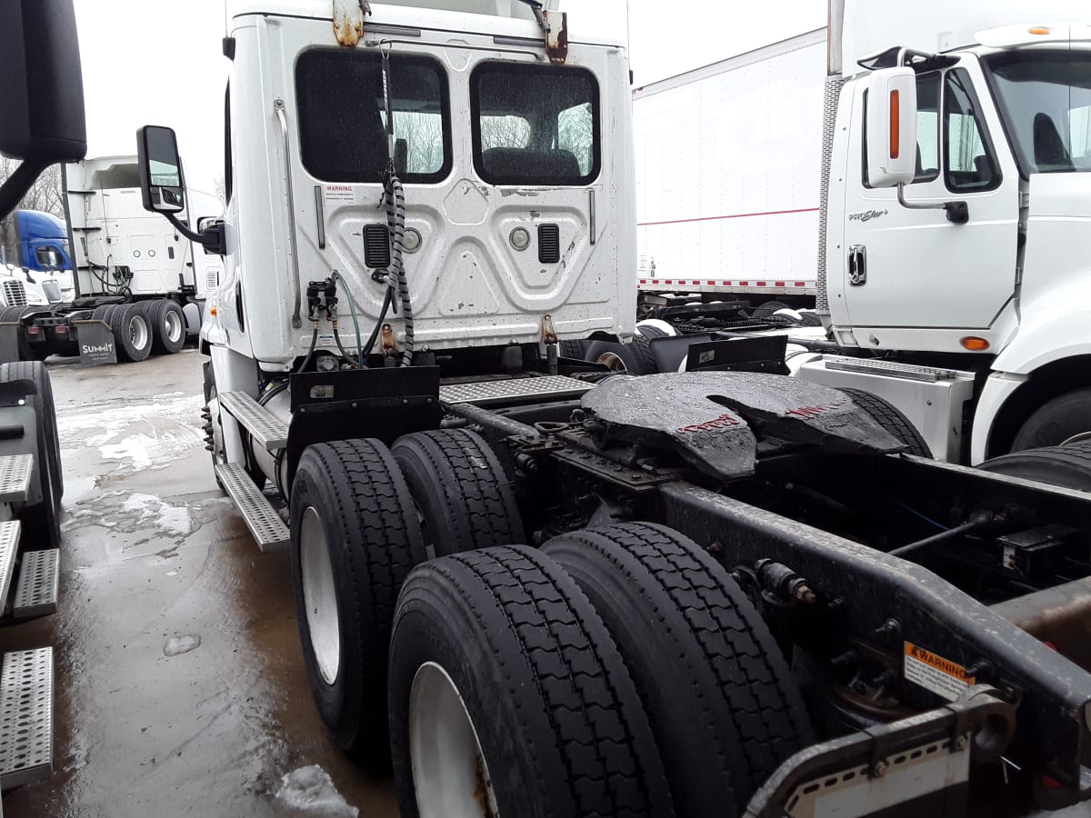 2016 Freightliner/Mercedes CASCADIA 125 655895