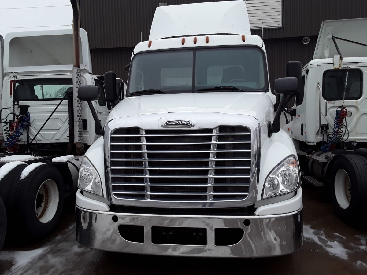 2016 Freightliner/Mercedes CASCADIA 125 655895