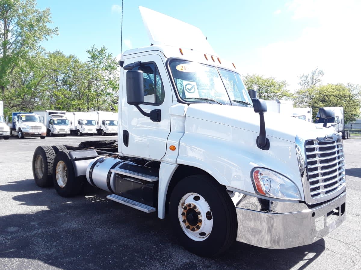 2016 Freightliner CASCADIA 125 655899
