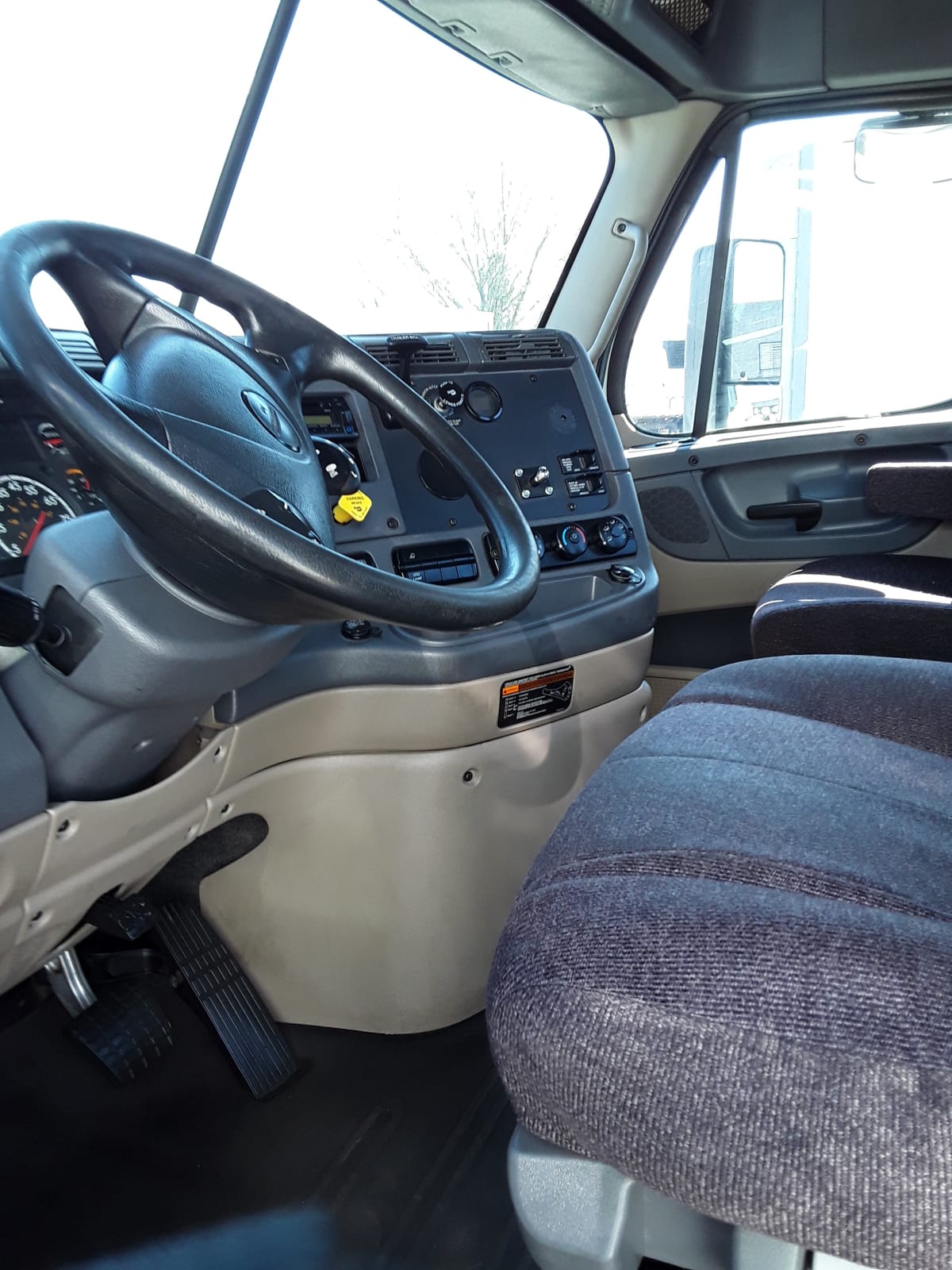 2016 Freightliner/Mercedes CASCADIA 125 655908