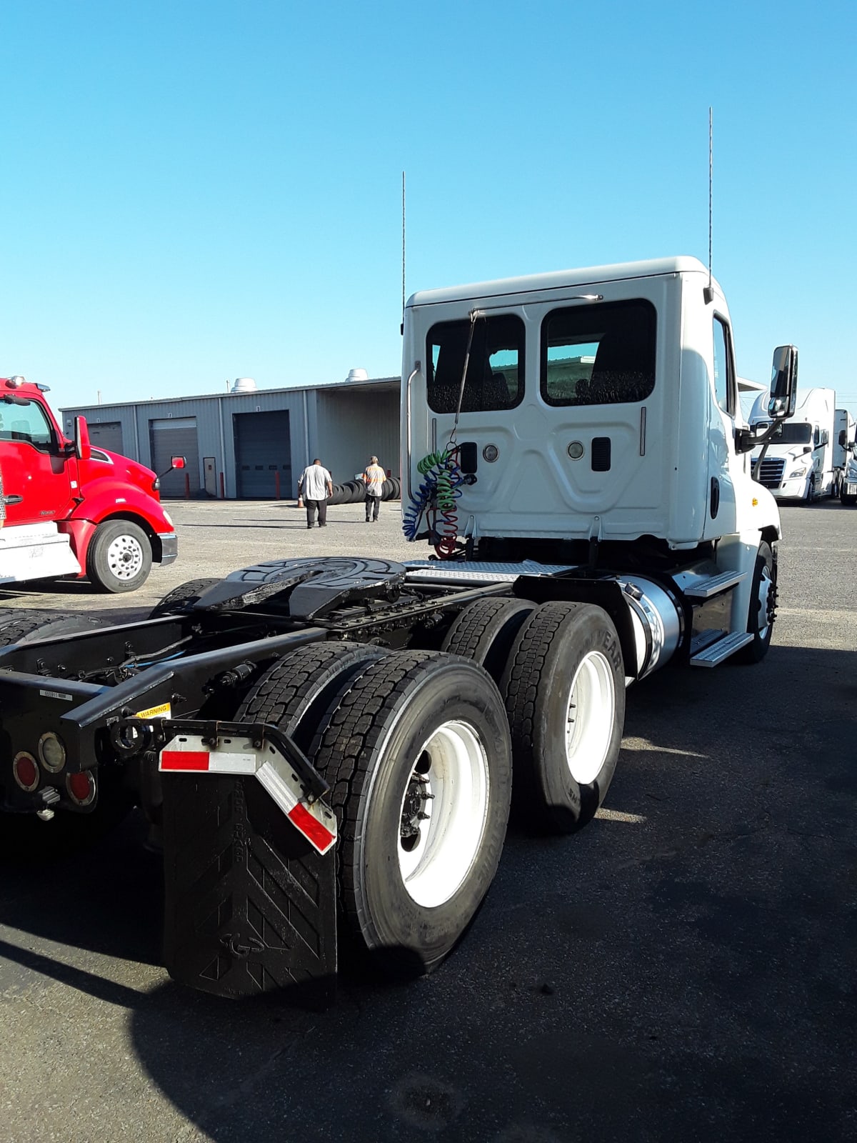 2016 Freightliner/Mercedes CASCADIA 125 655911