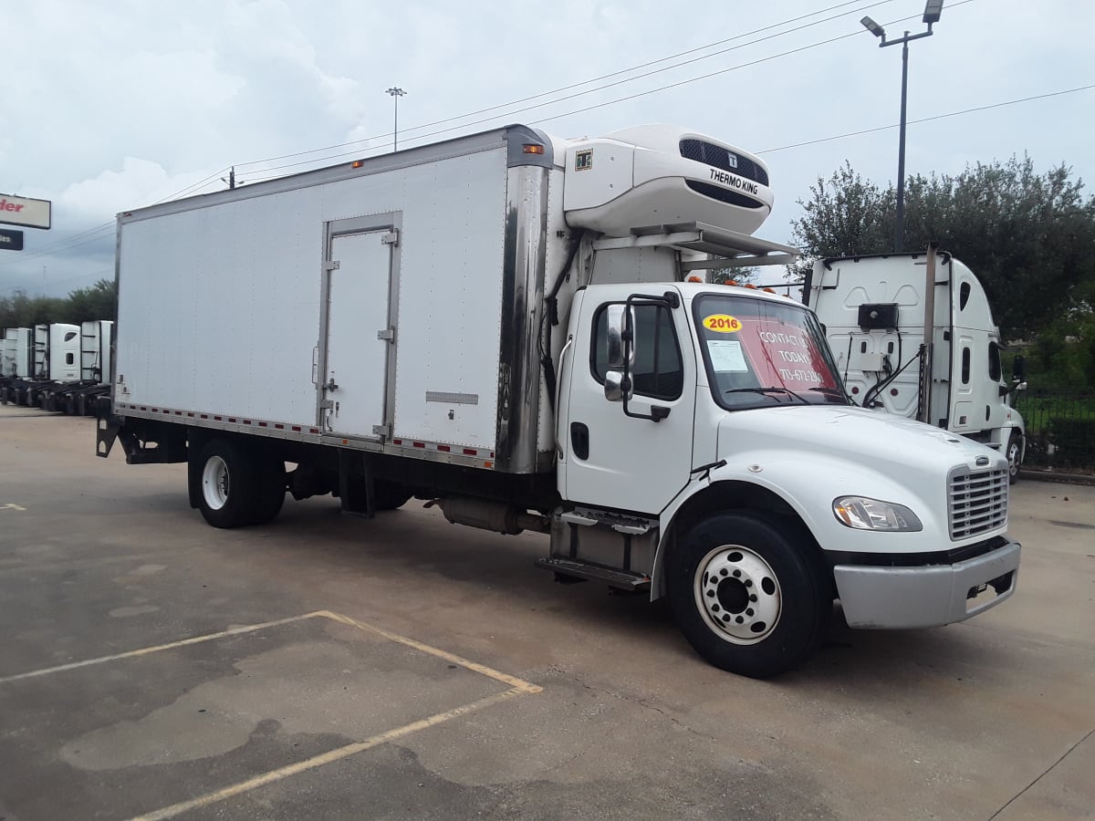 2016 Freightliner/Mercedes M2 106 656057