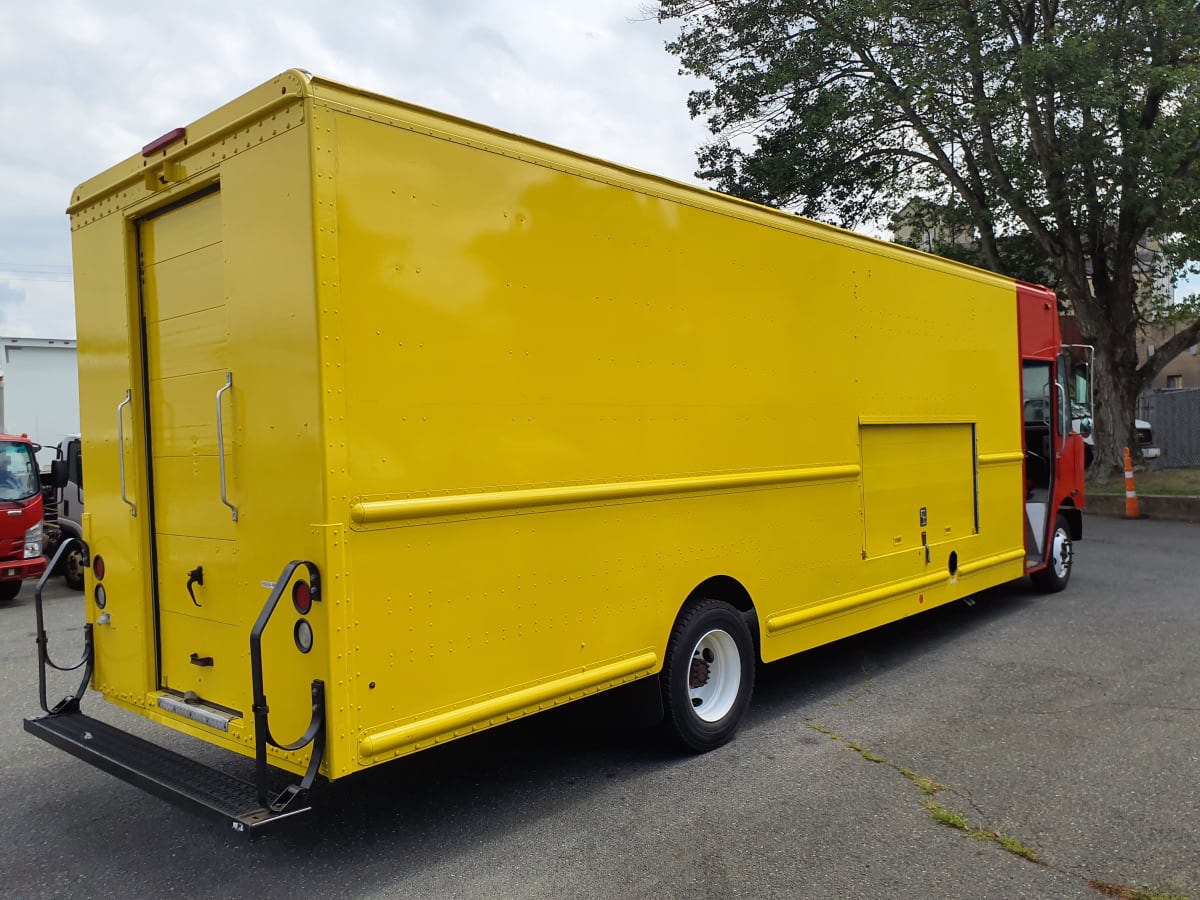 2016 Frtlr Custom Chassis Corp MT55 656064