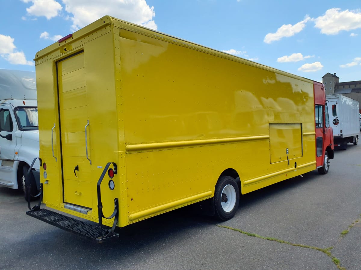 2016 Frtlr Custom Chassis Corp MT55 656065