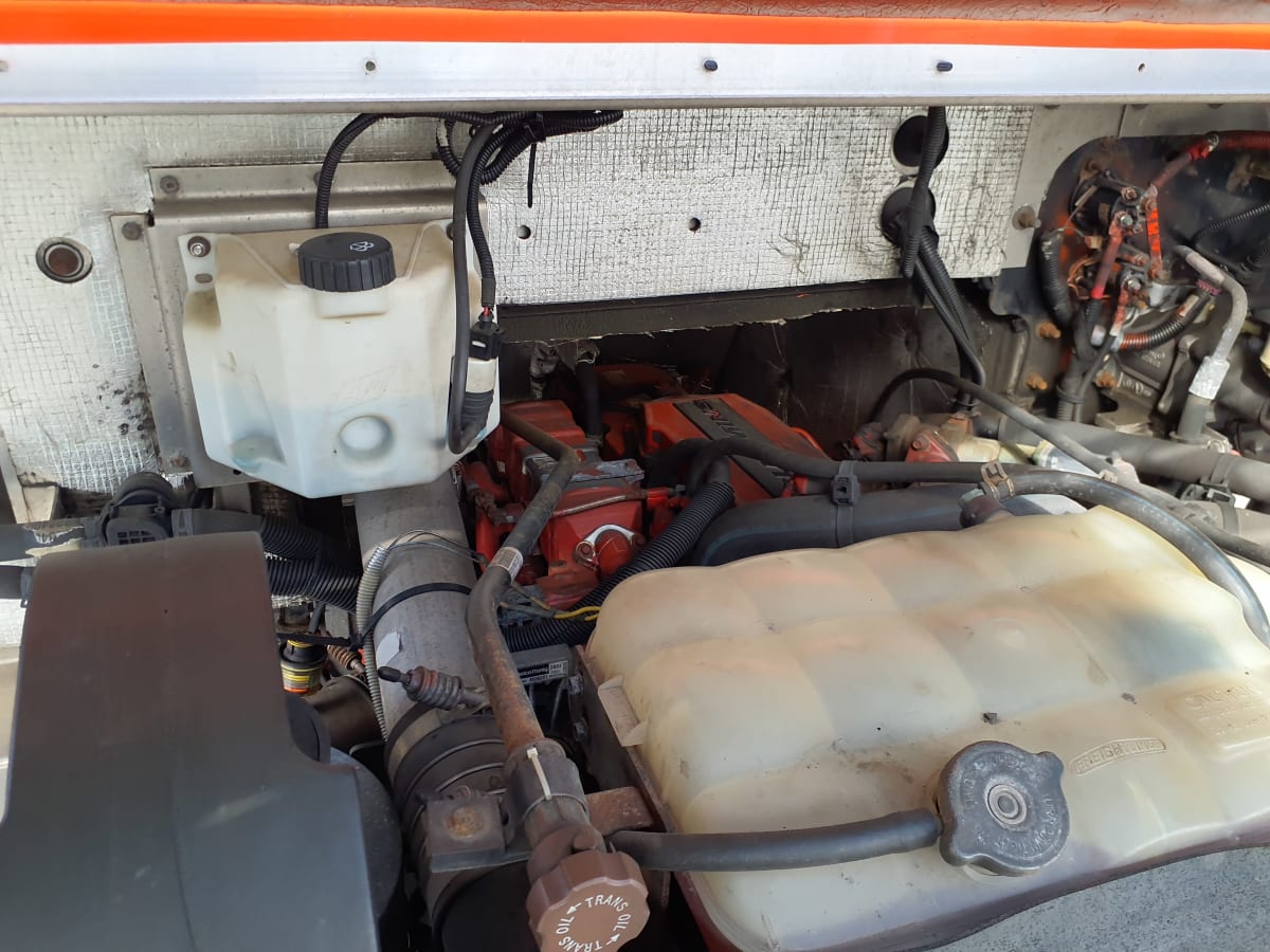 2016 Frtlr Custom Chassis Corp MT55 656094