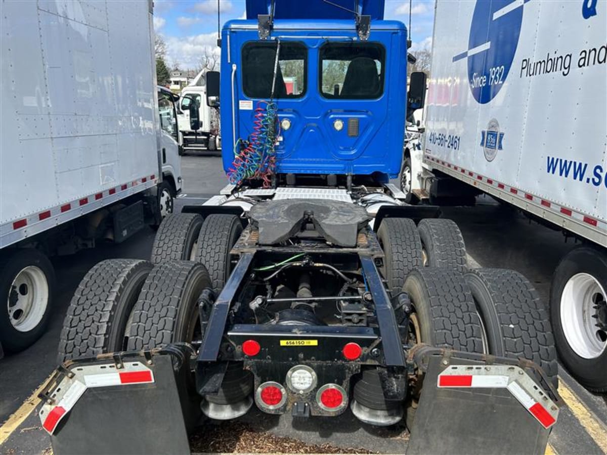 2016 Freightliner/Mercedes CASCADIA 125 656150