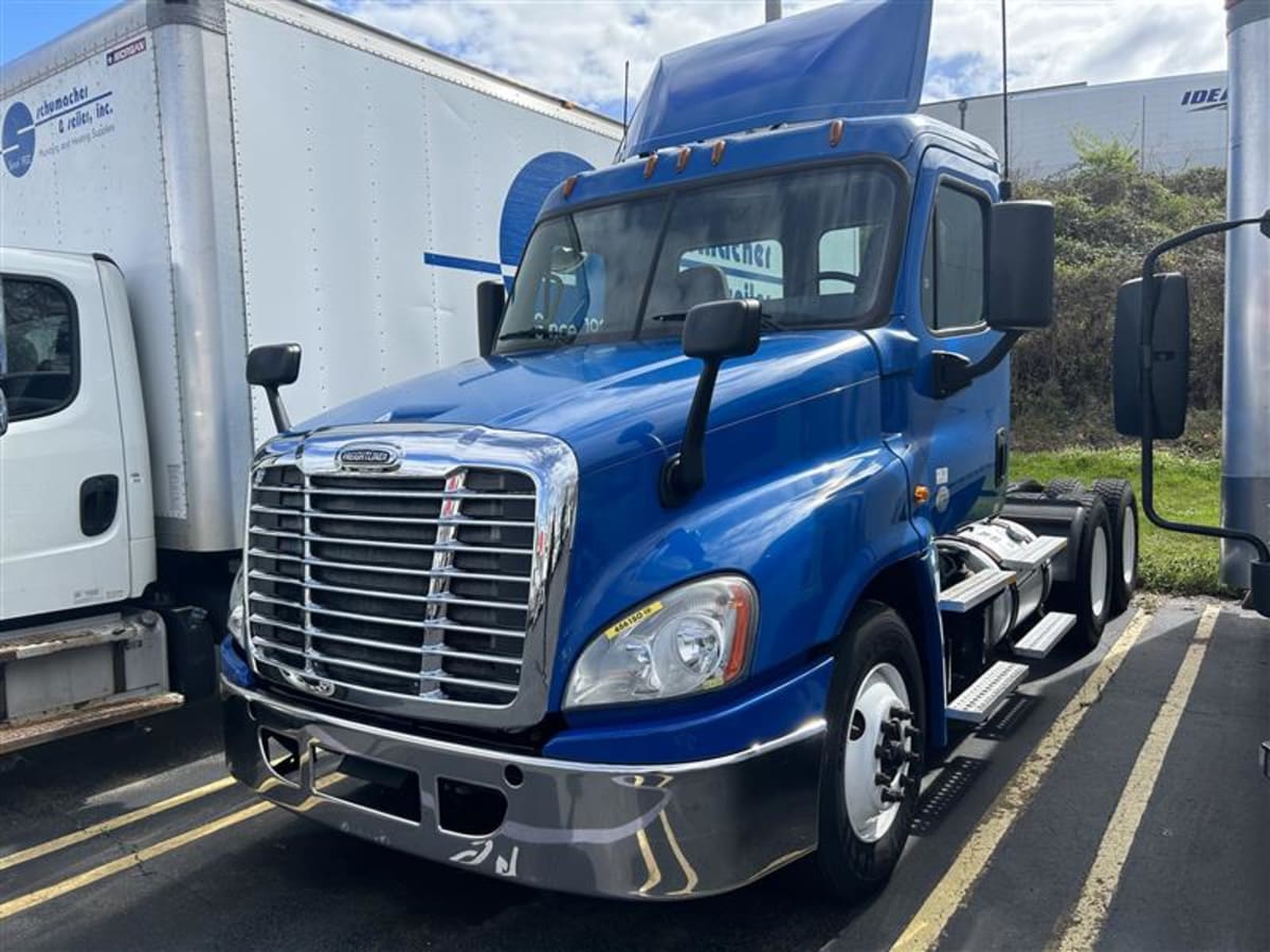 2016 Freightliner/Mercedes CASCADIA 125 656150