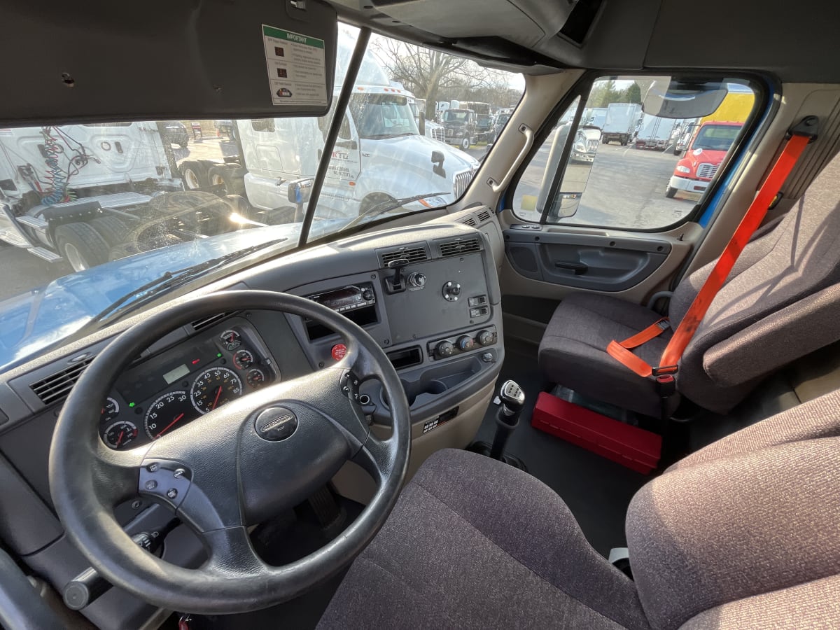 2016 Freightliner/Mercedes CASCADIA 125 656151