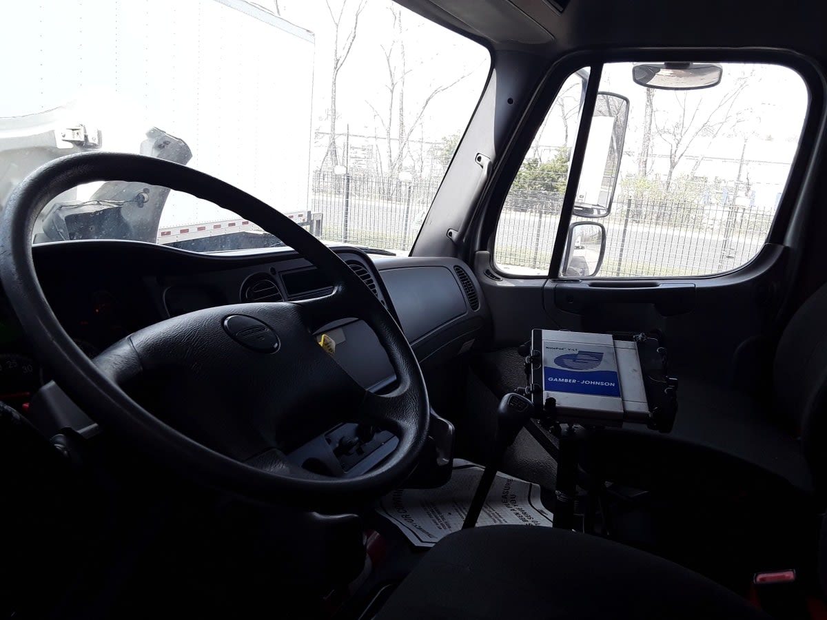 2016 Freightliner/Mercedes M2 106 656338