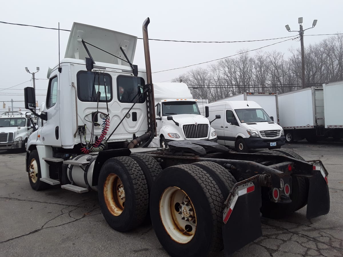 2016 Freightliner/Mercedes CASCADIA 125 656400