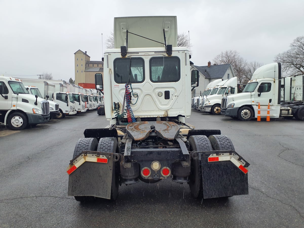 2016 Freightliner/Mercedes CASCADIA 125 656475