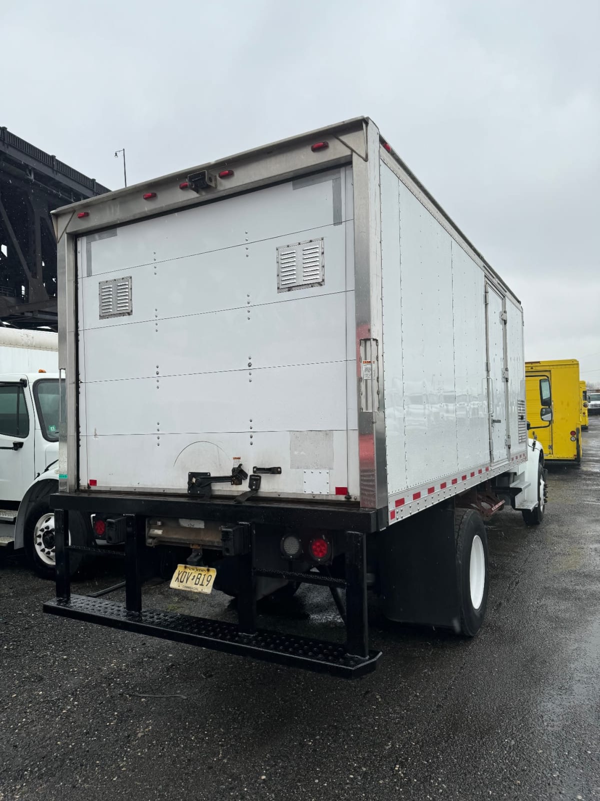 2016 Freightliner/Mercedes M2 106 656538