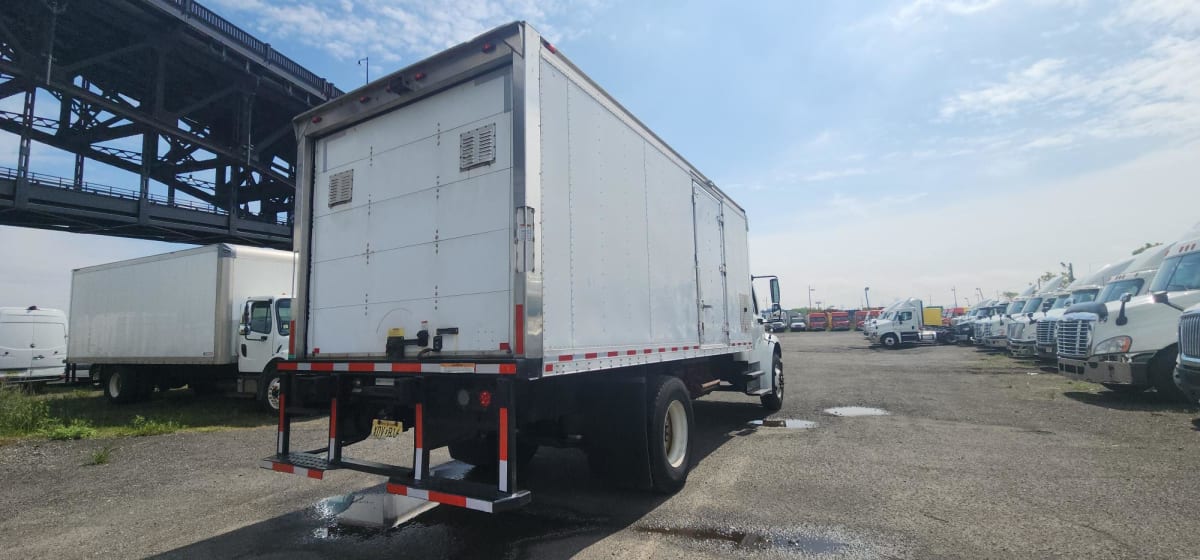 2016 Freightliner/Mercedes M2 106 656561