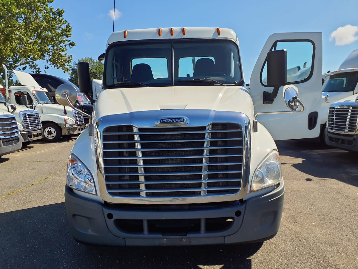 2016 Freightliner/Mercedes CASCADIA 125 656668