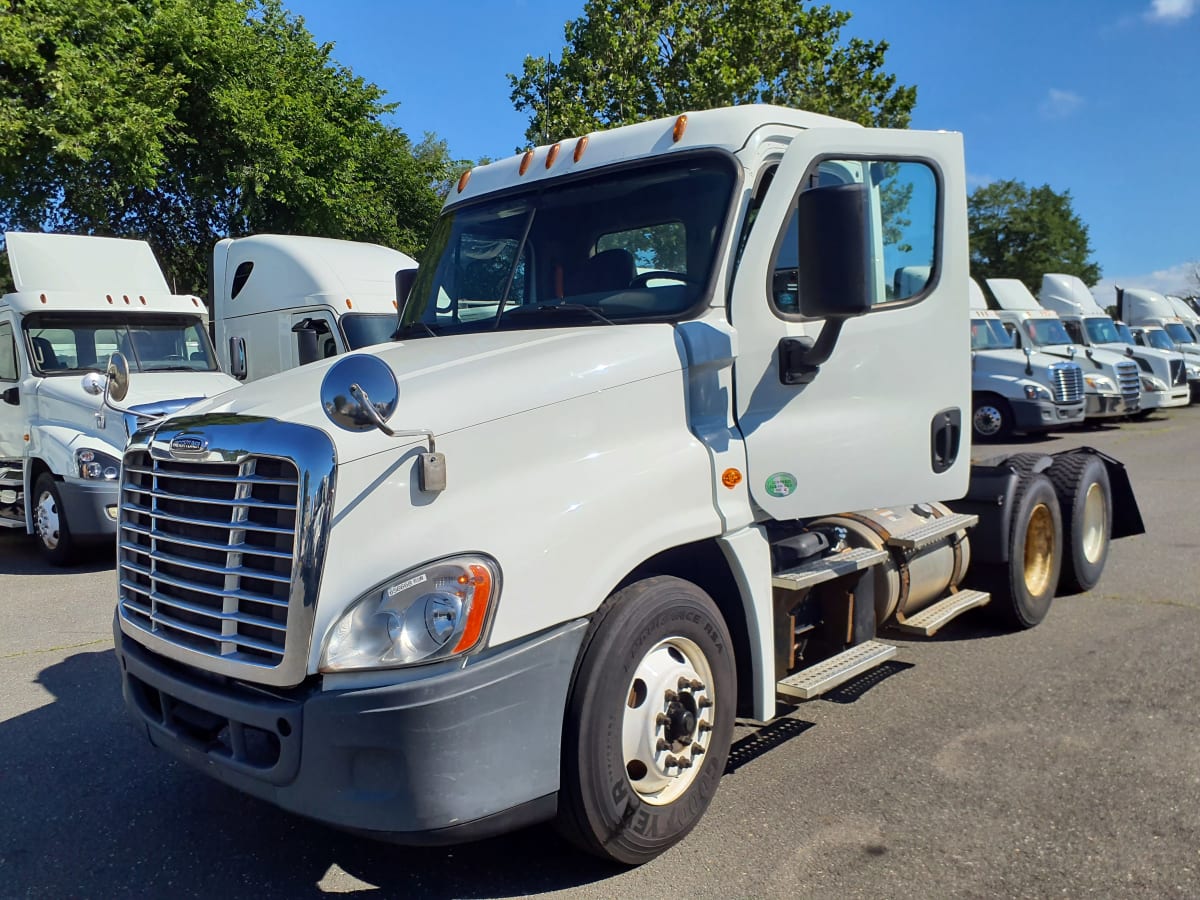 2016 Freightliner/Mercedes CASCADIA 125 656668