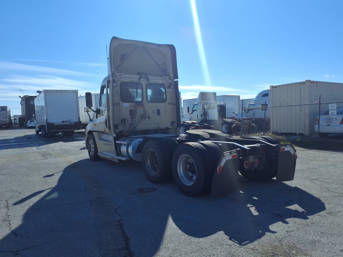 2016 Freightliner/Mercedes CASCADIA 125 656818