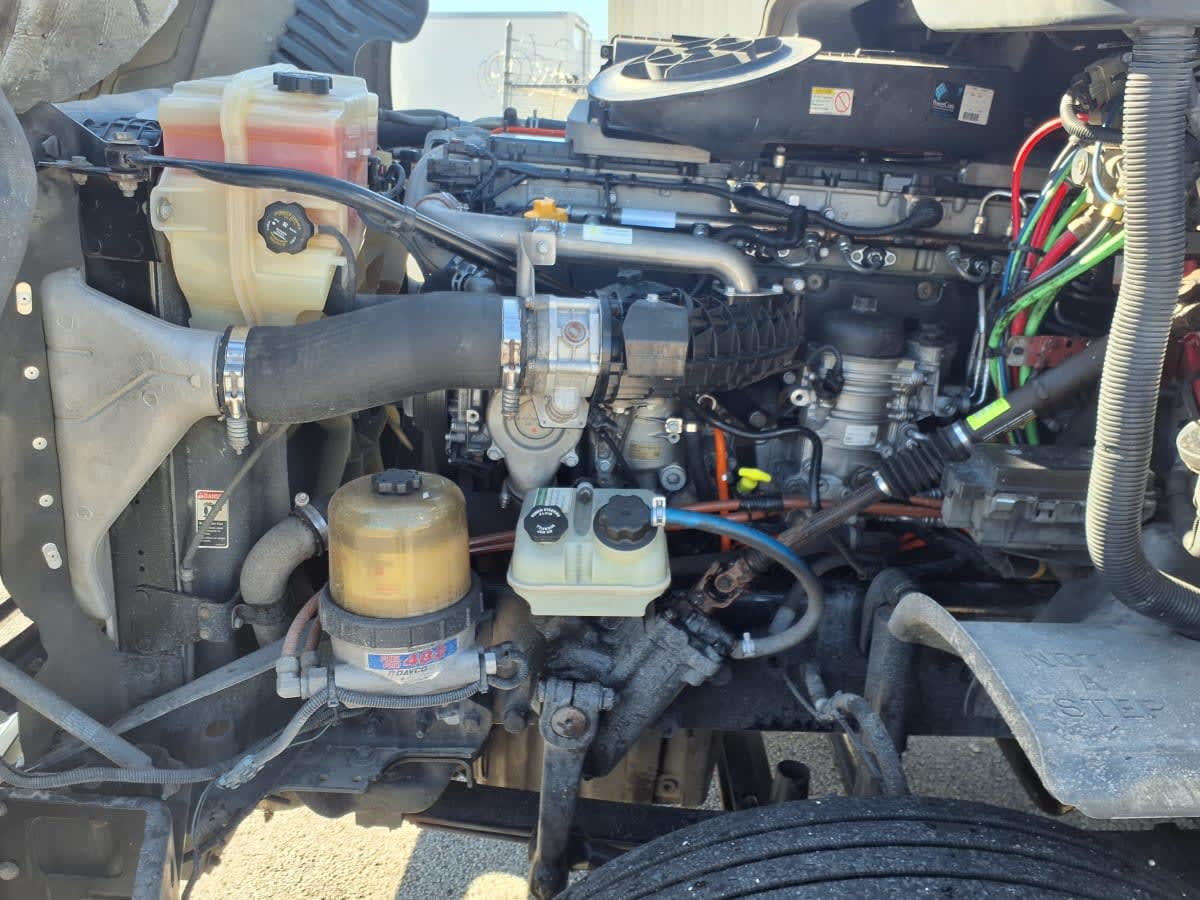 2016 Freightliner/Mercedes CASCADIA 125 656818