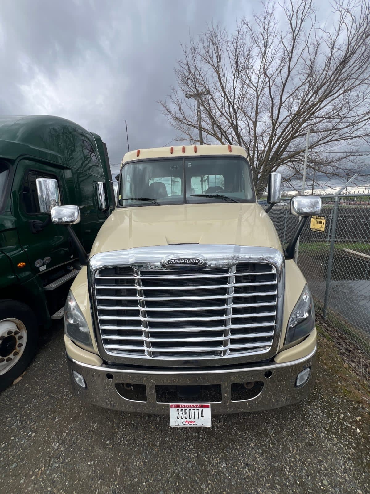 2016 Freightliner - image 2