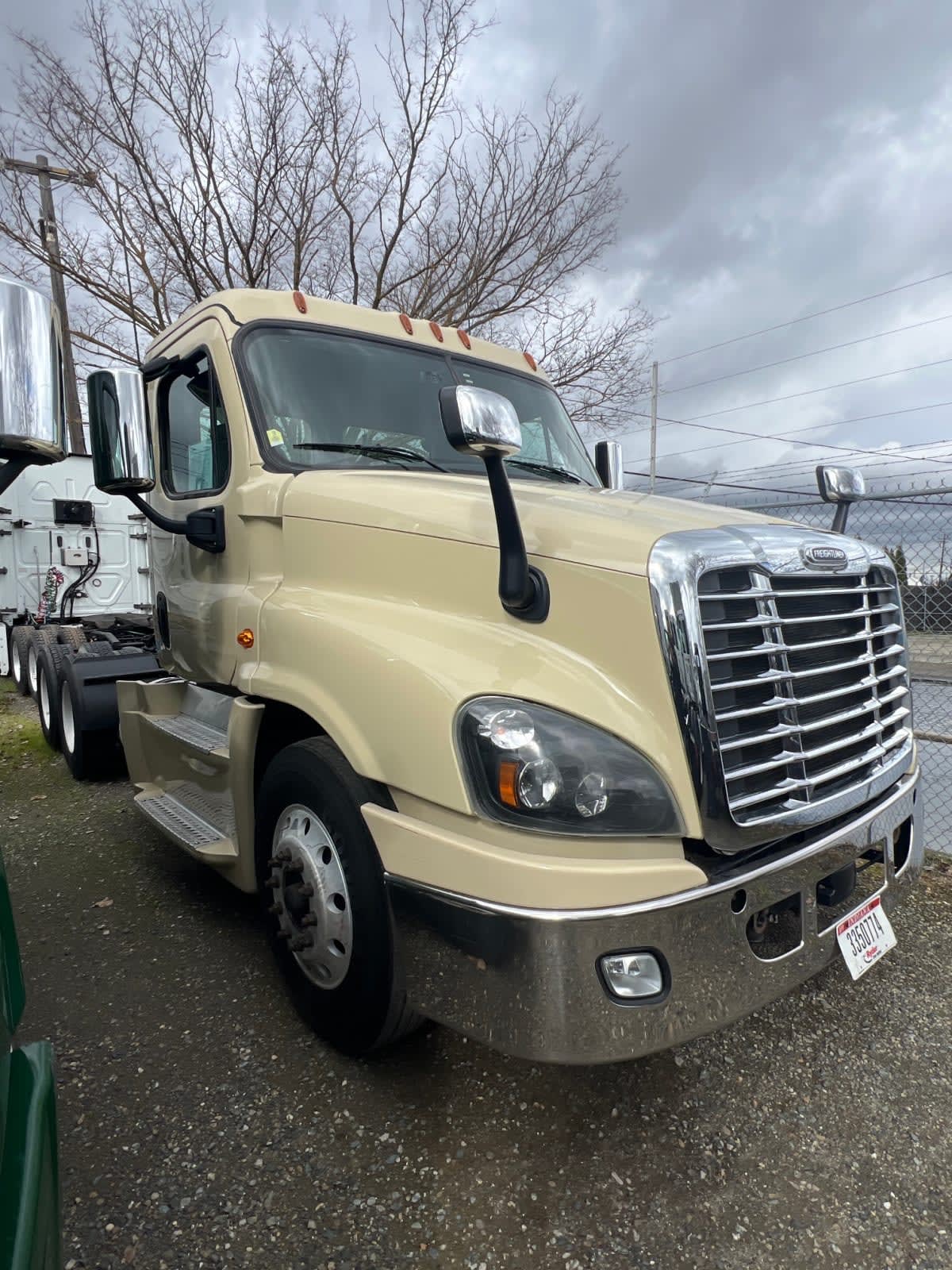 2016 Freightliner - image 3