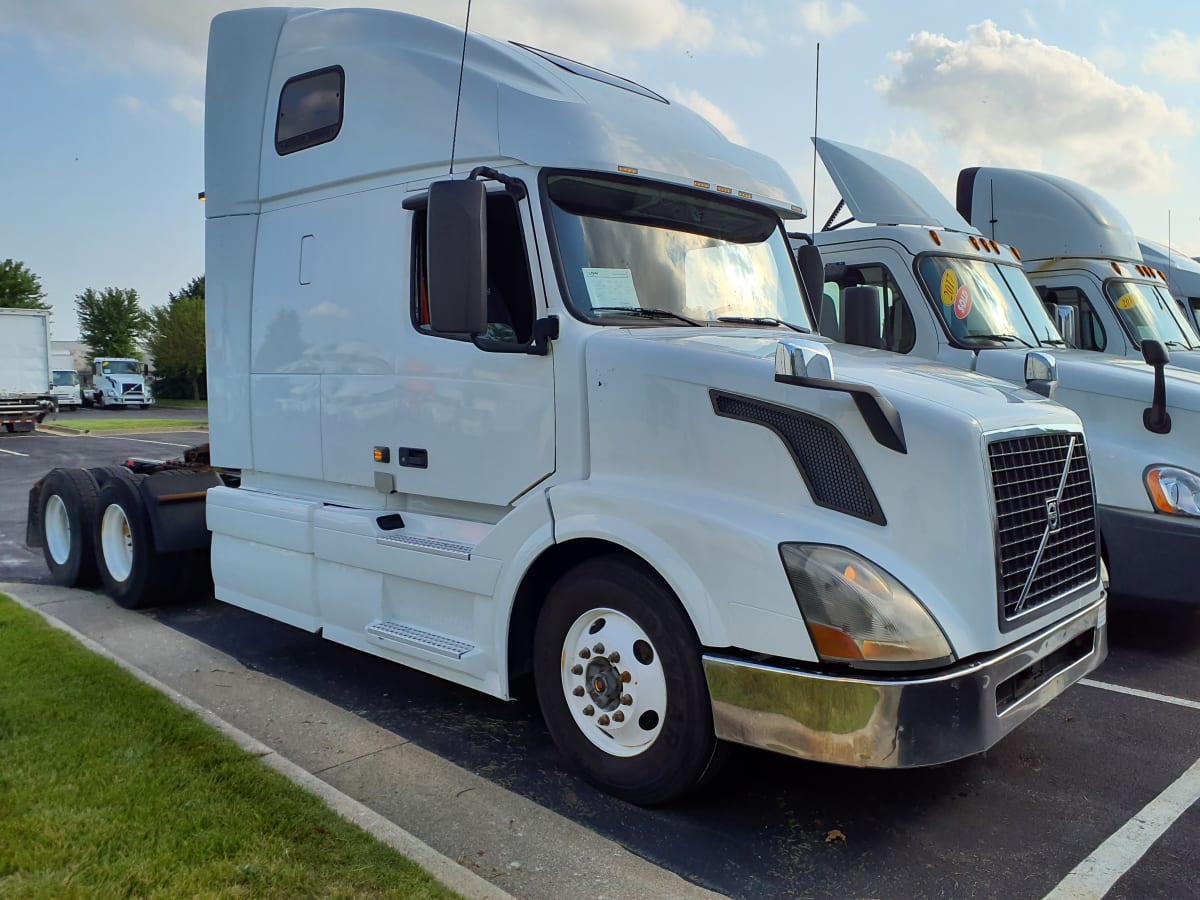 2016 Volvo VNL64TRACTOR 656929