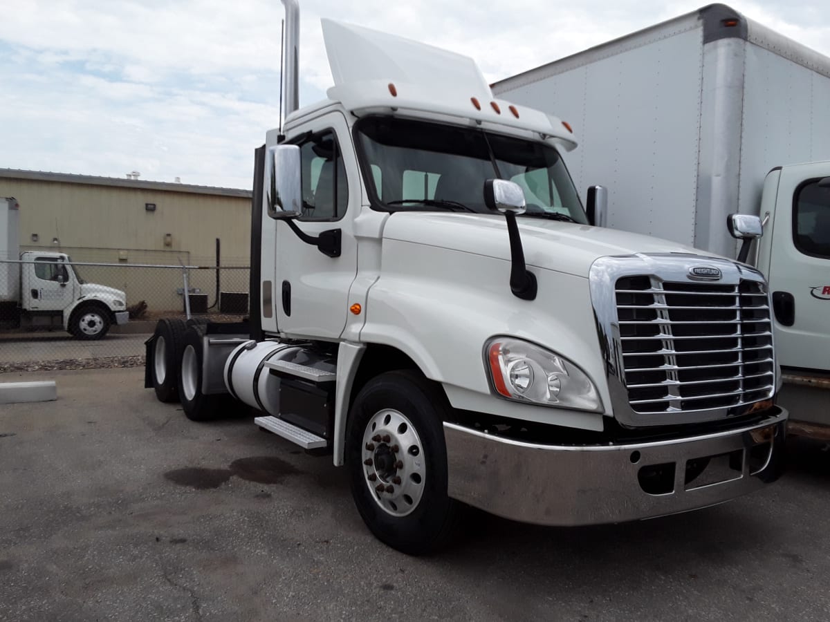 2016 Freightliner/Mercedes CASCADIA 125 656983