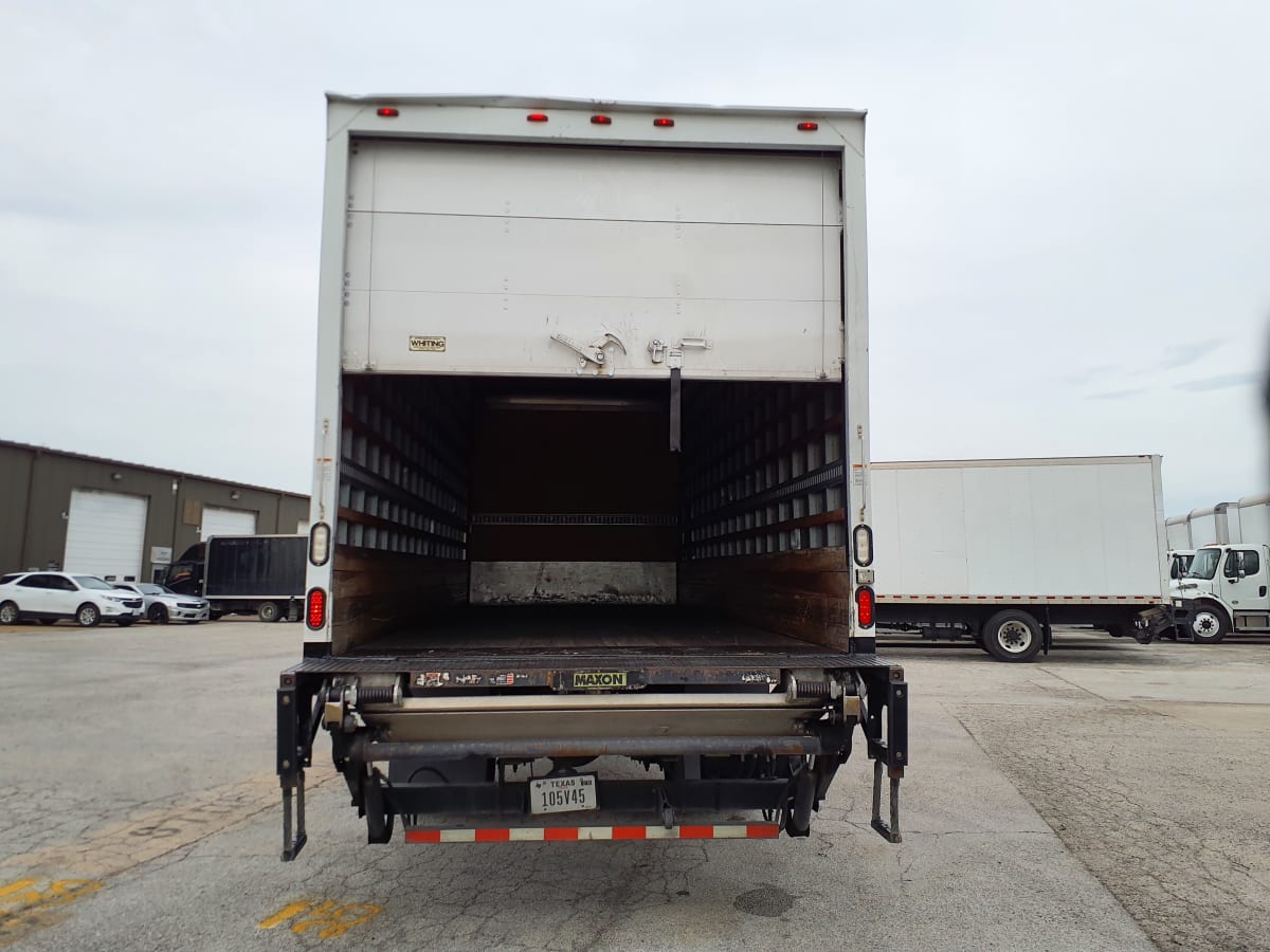 2016 Freightliner/Mercedes M2 106 657089