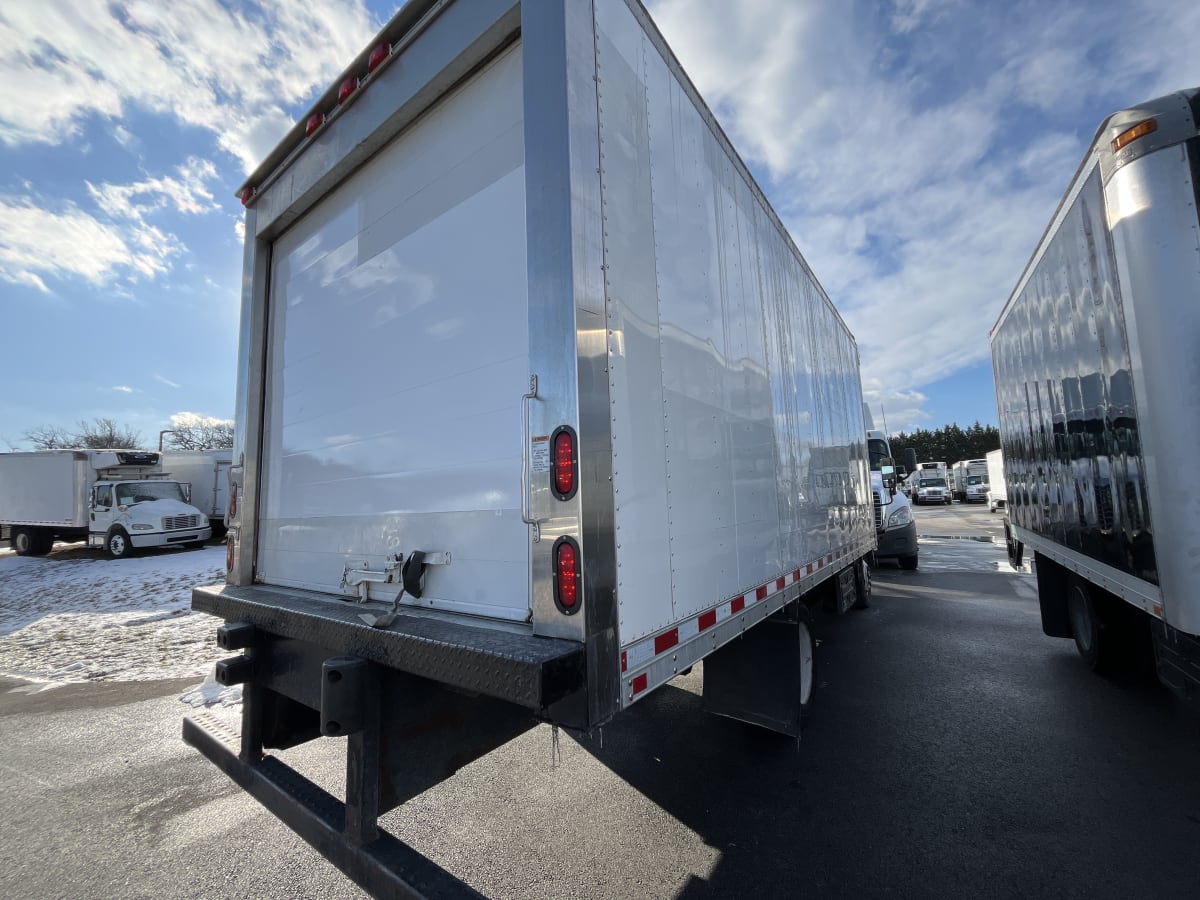 2016 Isuzu NRR 657099