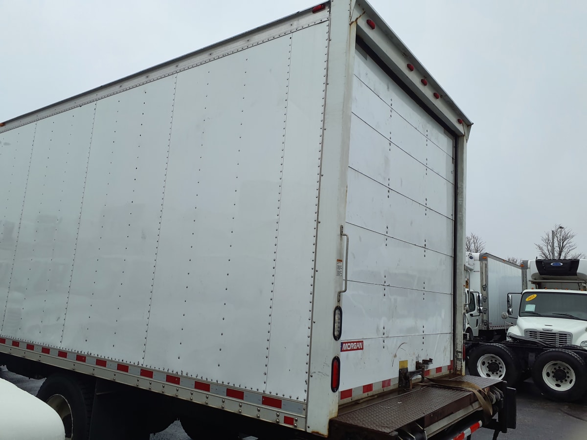 2016 Freightliner/Mercedes M2 106 657136