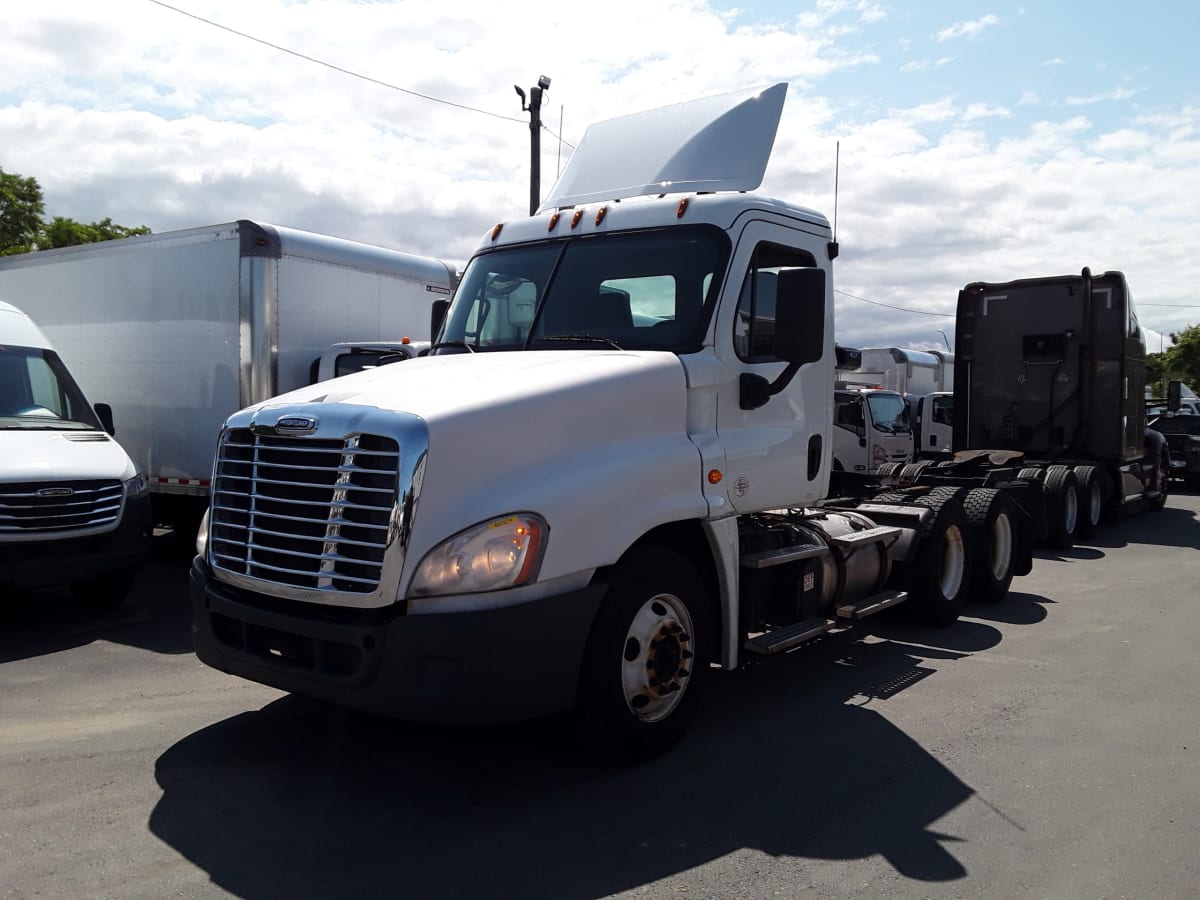 2016 Freightliner/Mercedes CASCADIA 125 657274