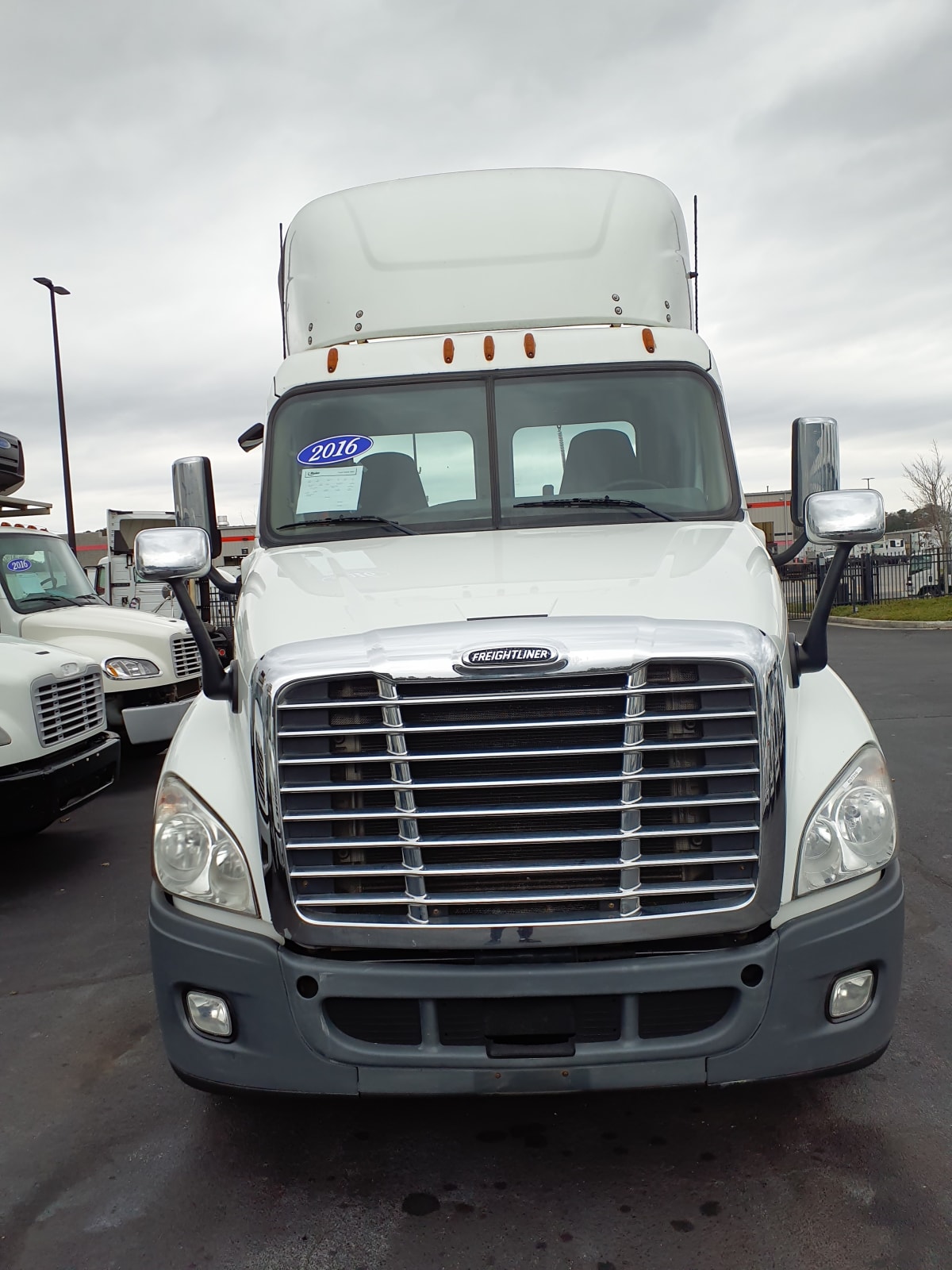 2016 Freightliner/Mercedes CASCADIA 125 657310