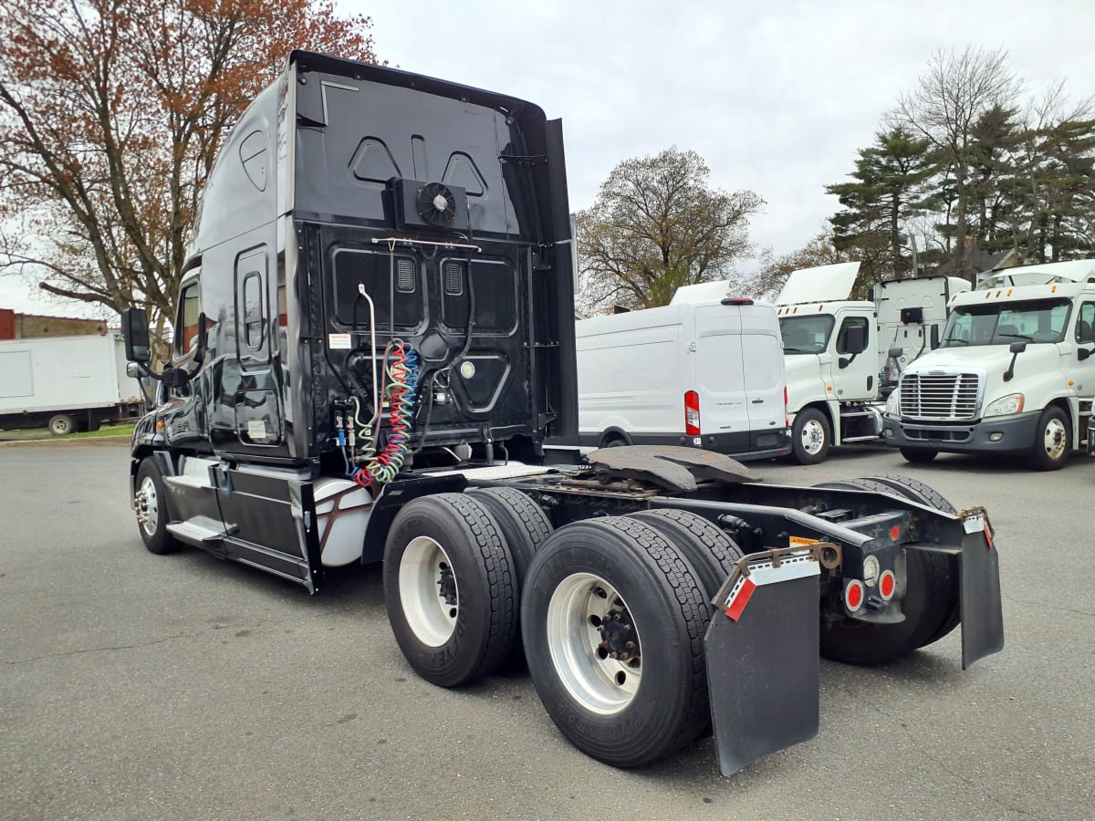 2016 Freightliner/Mercedes CASCADIA 125 657320