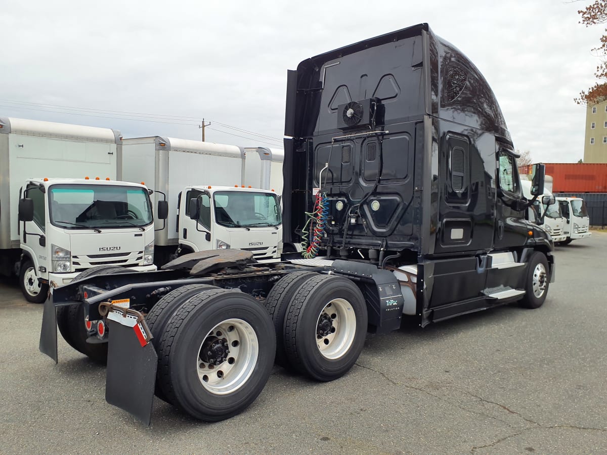 2016 Freightliner/Mercedes CASCADIA 125 657320