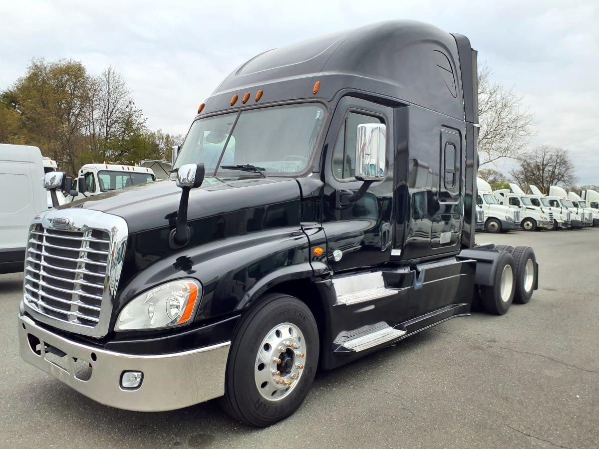 2016 Freightliner/Mercedes CASCADIA 125 657320