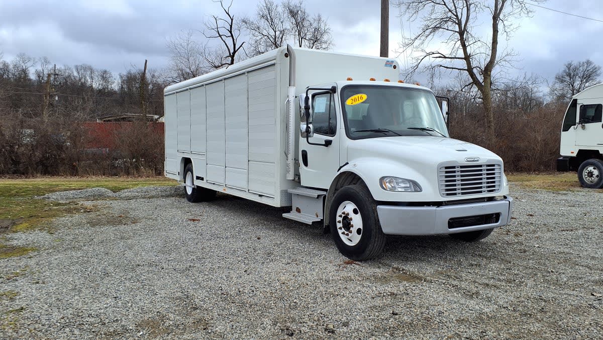 2016 Freightliner/Mercedes M2 106 657334
