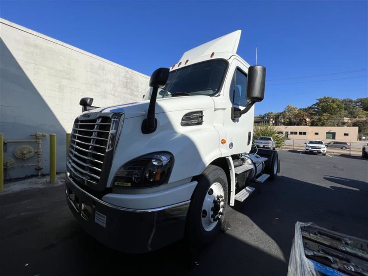 2017 Freightliner/Mercedes CASCADIA 113 657373