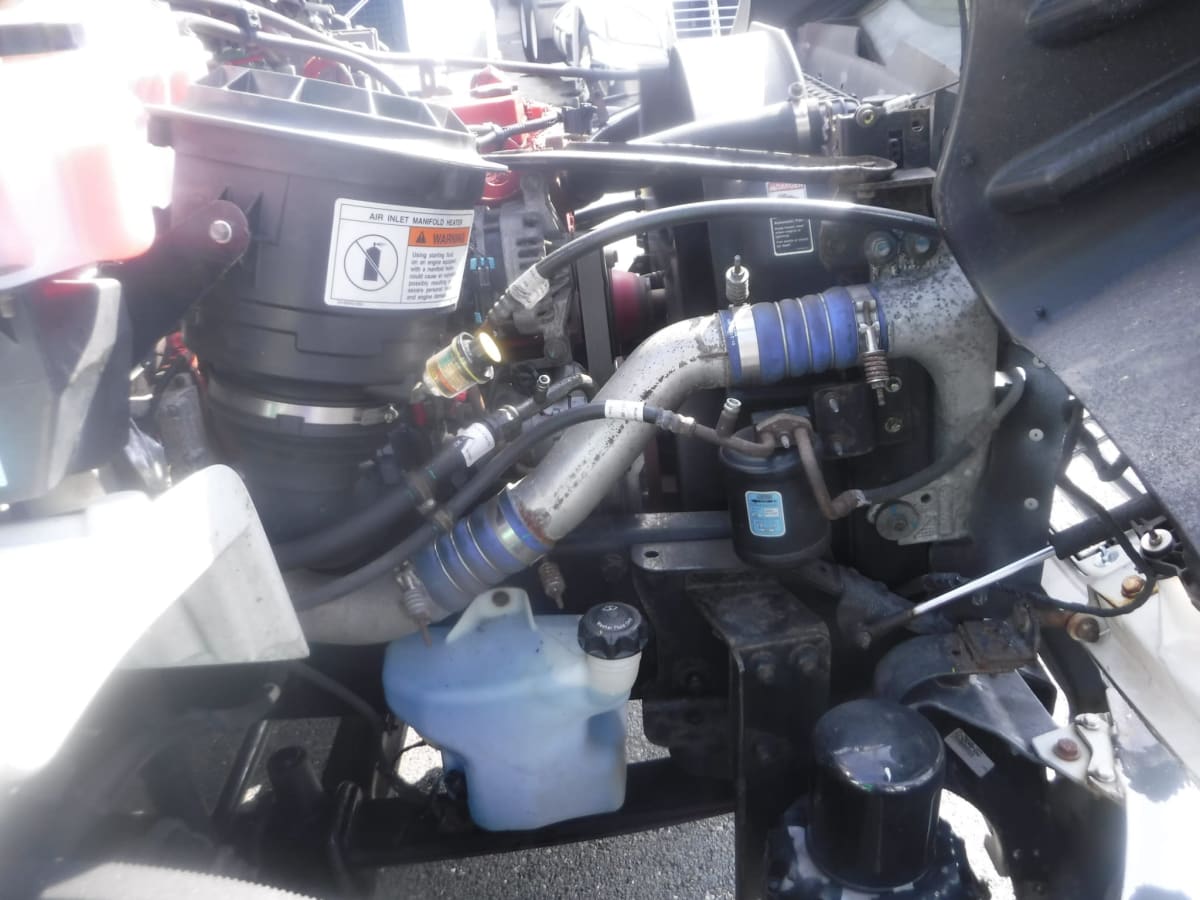 2016 Freightliner/Mercedes M2 106 657415