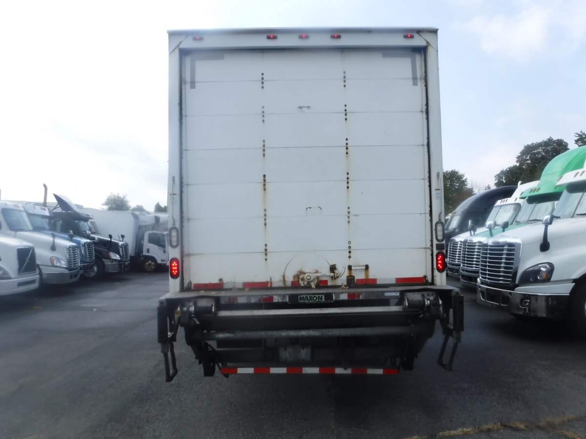 2016 Freightliner/Mercedes M2 106 657415